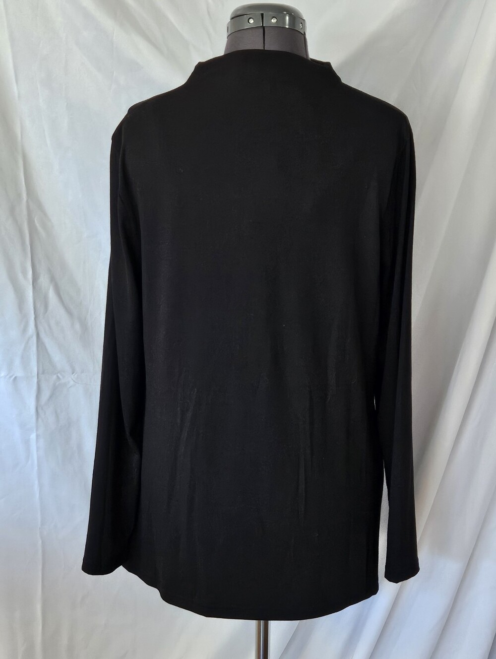 NWT Ladies' Black Side Drape, Long Sleeve Top. - Picture 5 of 9
